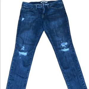 Levi’s 711 Skinny Jeans